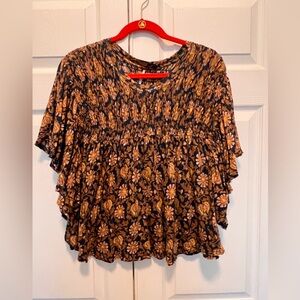 Beautiful Free People Top! Deep blue floral XL
